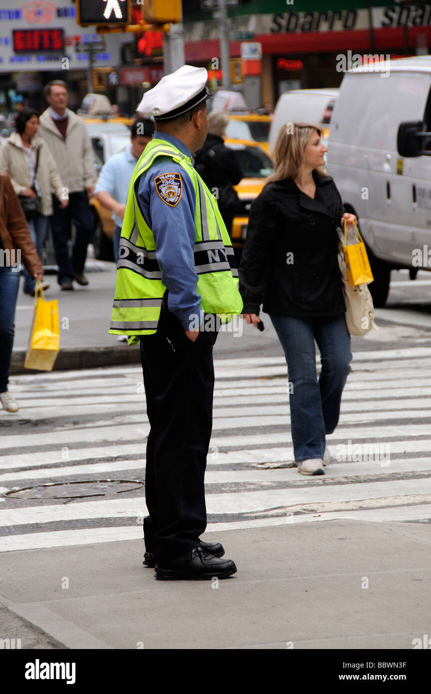 NYPD New York traffic cop policeman on duty Stock Photo