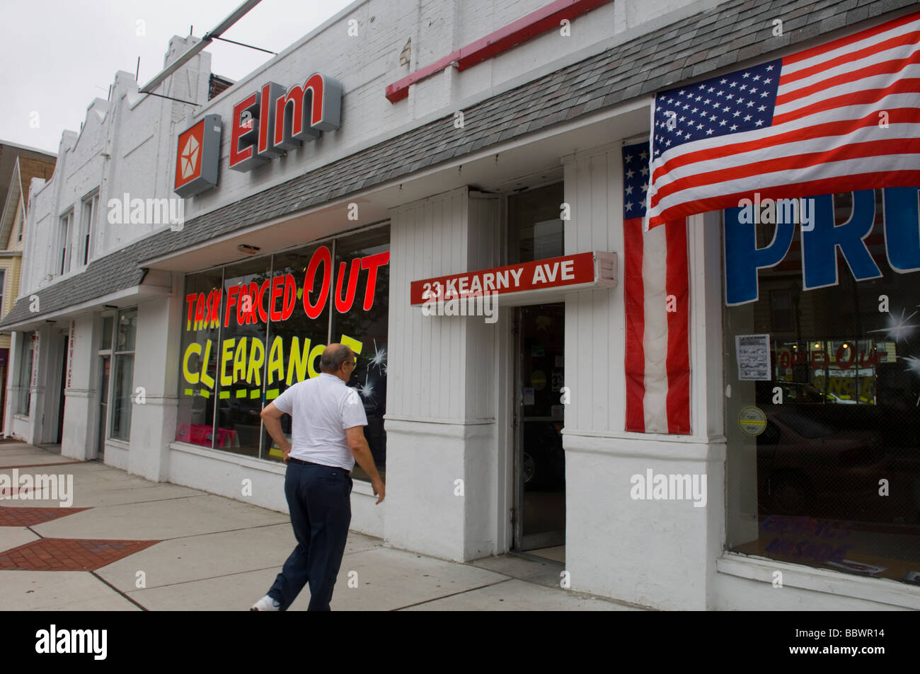 Elm Auto Sales in Kearny NJ ,one of the 789 dealers that Chrysler LLC eliminated Stock Photo