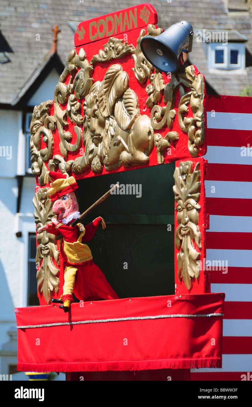 Punch and Judy show, Llandudno, North Wales Stock Photo Alamy