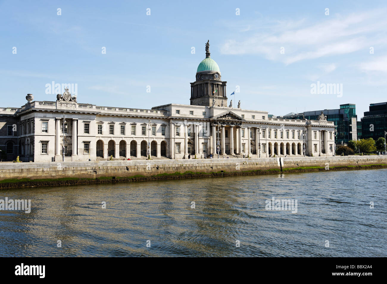 Custom House building on the river Liffey Dublin Republic of Ireland Stock Photo