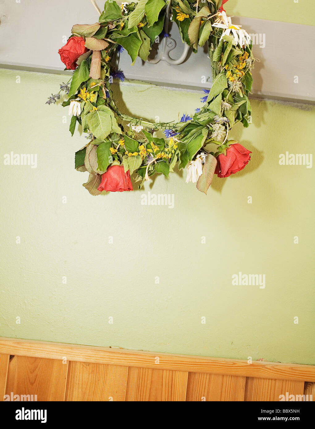 Hanging flower garland hi-res stock photography and images - Alamy