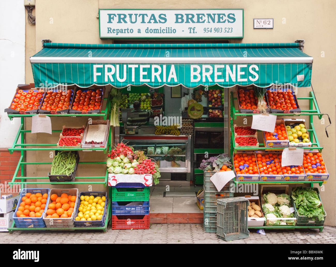 Fruteria fruit shop hi-res stock photography and images - Alamy