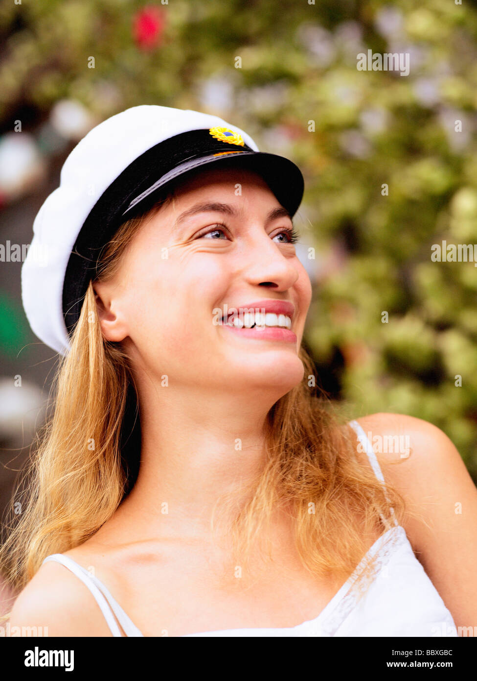 Female education symbol graduation cap hi-res stock photography and ...