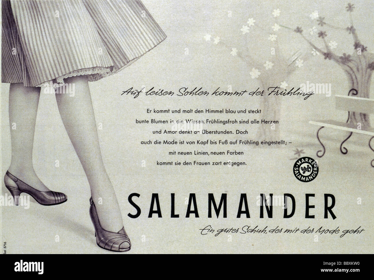 advertising, fashion, shoes, 'Salamander' ladies shoes, 'Film und Frau', 9.9.1957, , Stock Photo