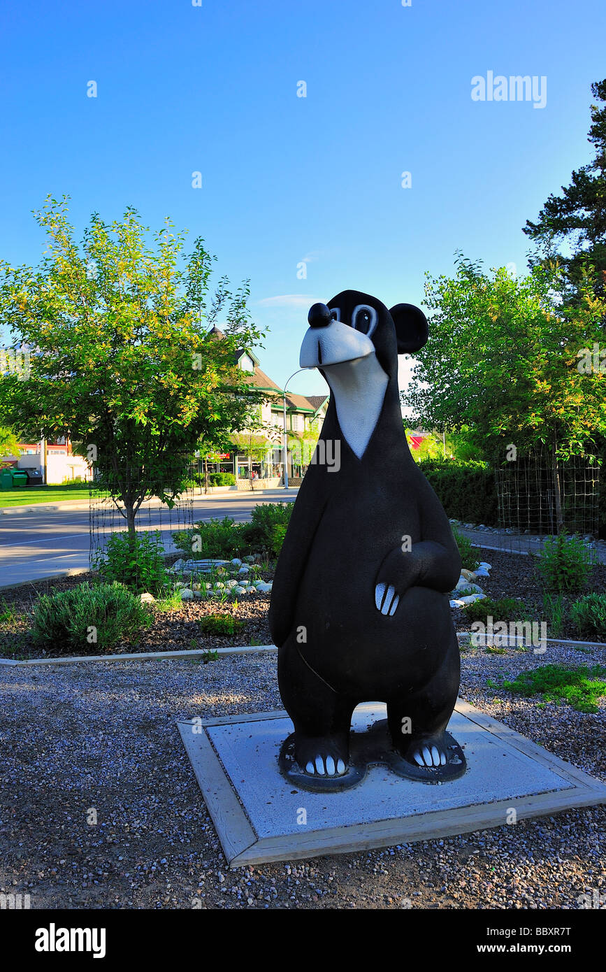 Statue Jasper the Bear statue Stock Photo Alamy