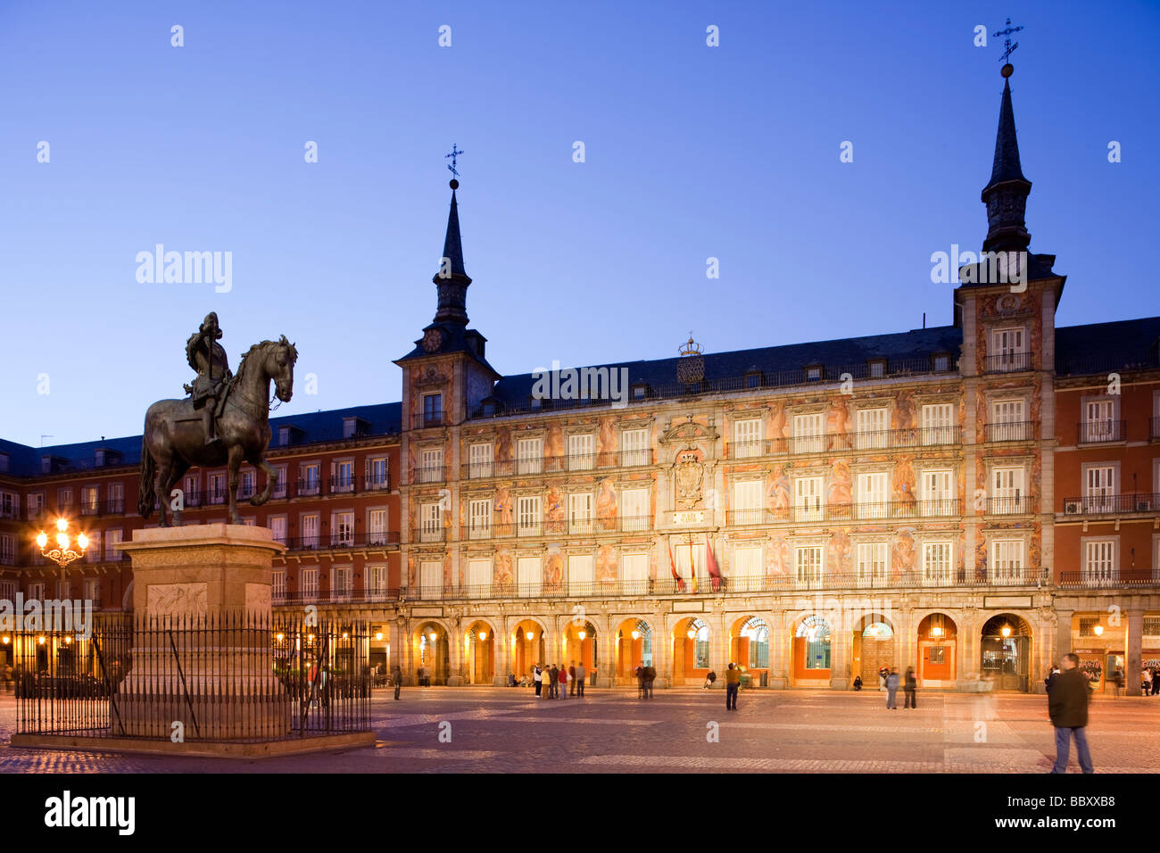 Madrid plaza mayor hi-res stock photography and images - Alamy