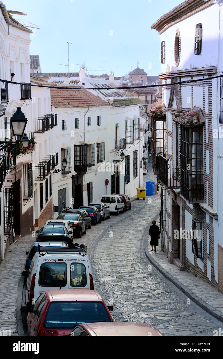 Narrow street cars hires stock photography and images Alamy