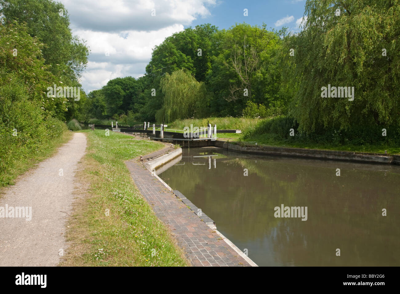 Widmead Lock on the Kennet and Avon Canal Thatcham near Newbury Berkshire Uk Stock Photo