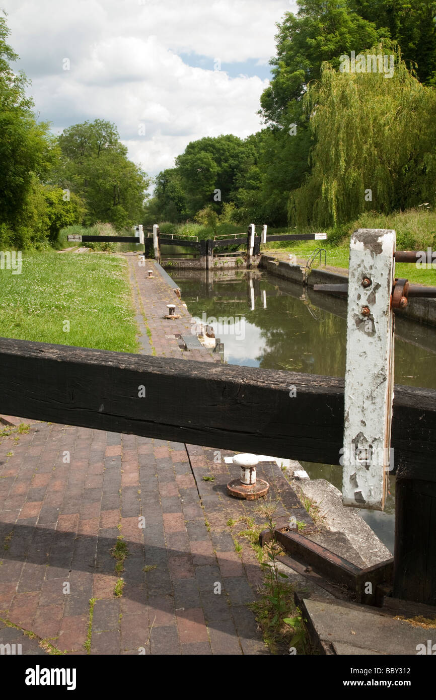 Widmead Lock on the Kennet and Avon Canal Thatcham near Newbury Berkshire Uk Stock Photo