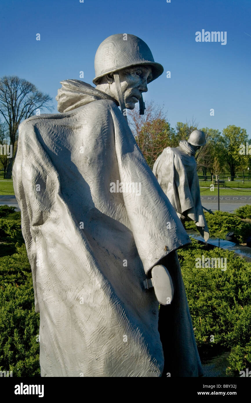 Sculptures of Korean War soldiers on patrol form the most important ...