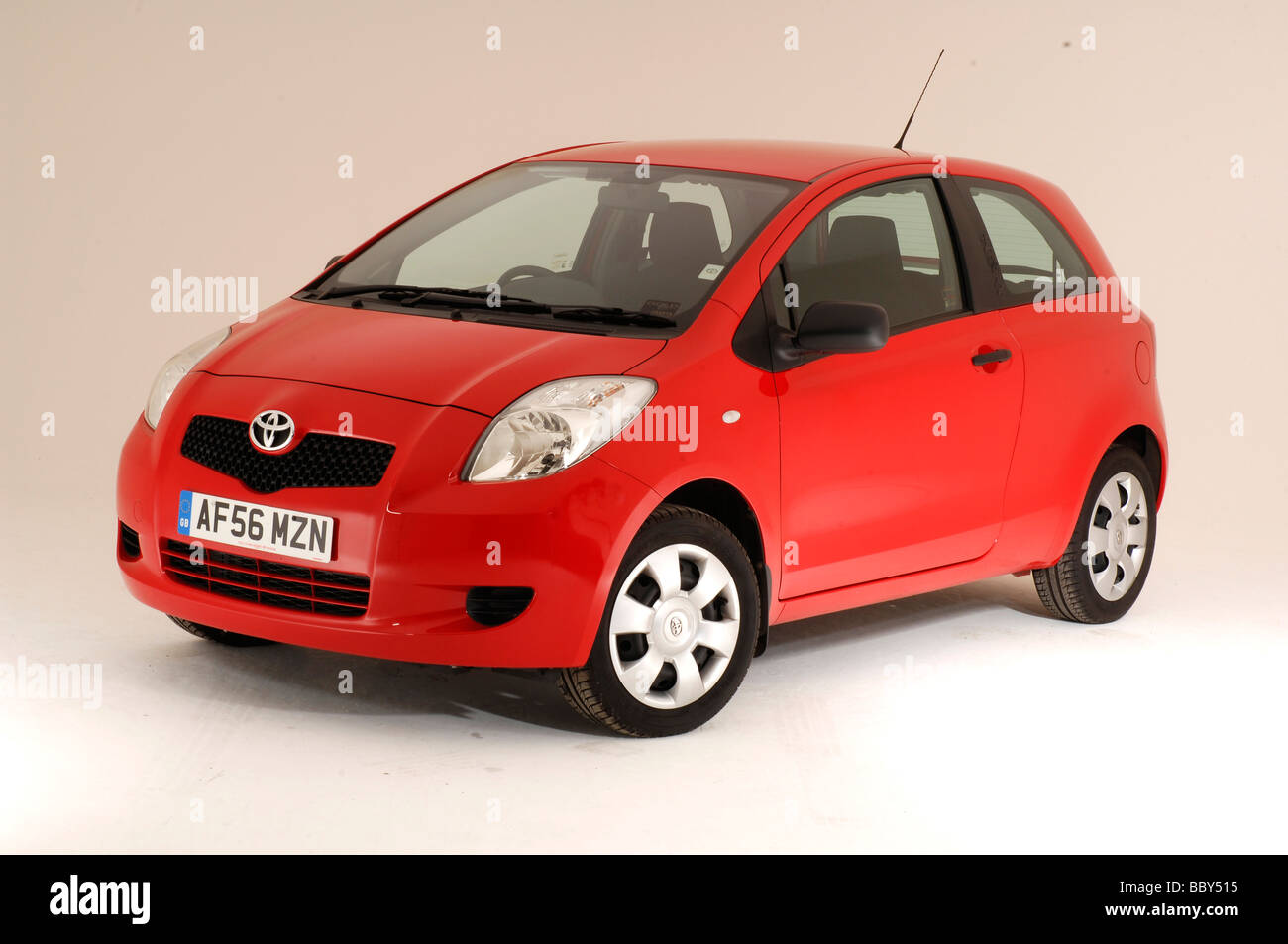 Toyota Yaris 2006 Stock Photo Alamy