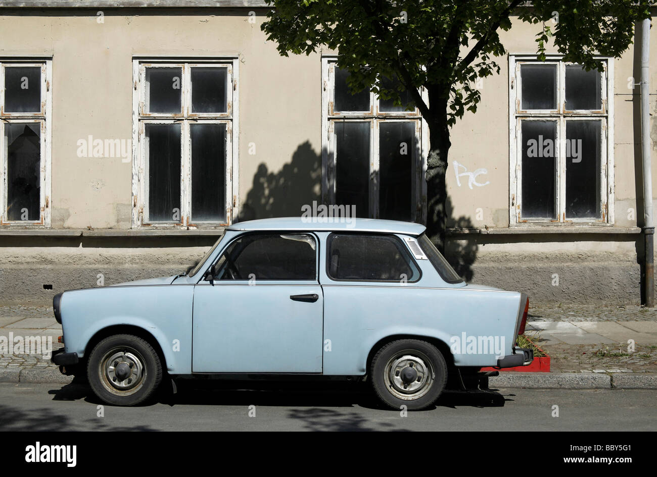 Trabant 601 in front of a vacant house, Schwerin, Mecklenburg-Western Pomerania, Germany, Europe Stock Photo