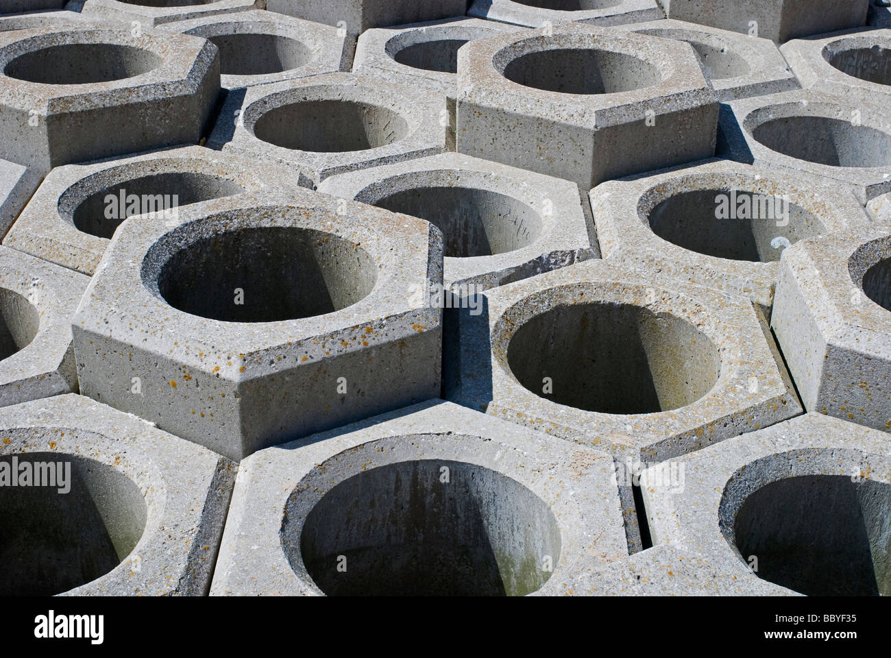 Wave Breakers - angular concrete blocks Stock Photo: 24576137 - Alamy