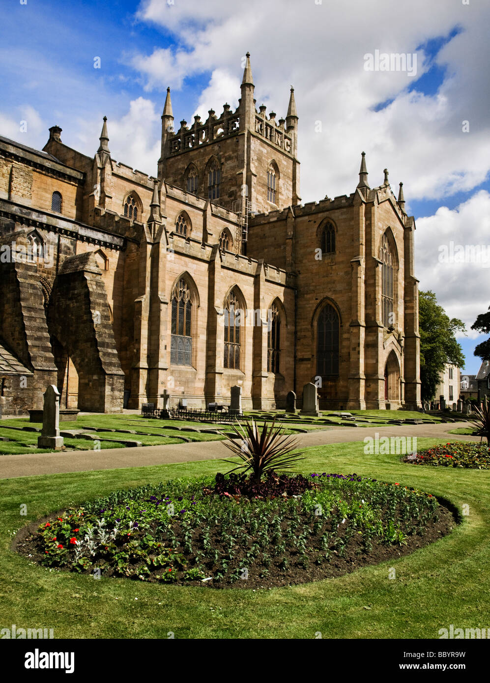 Dunfermline Abbey, Dunfermline, Fife, Scotland Stock Photo Alamy