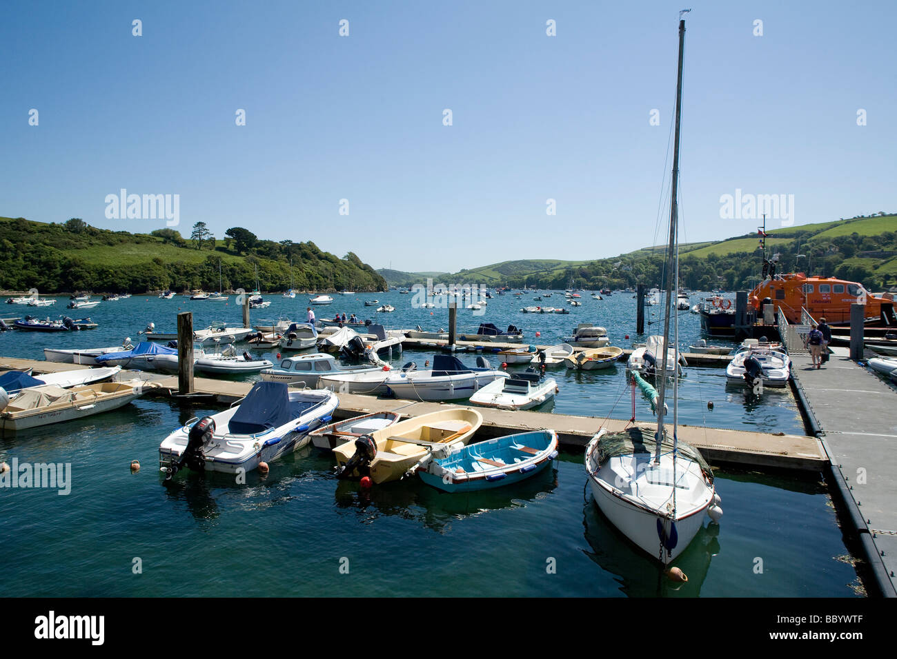 Salcombe sailing hi-res stock photography and images - Alamy