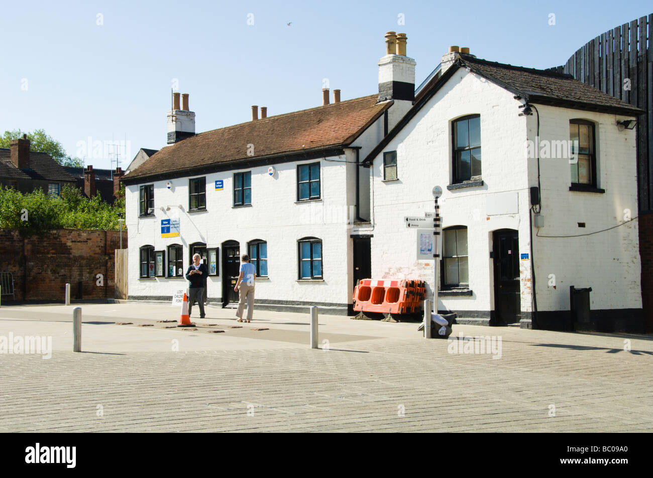 The old customs' house at Gloucester historic docks Stock Photo Alamy