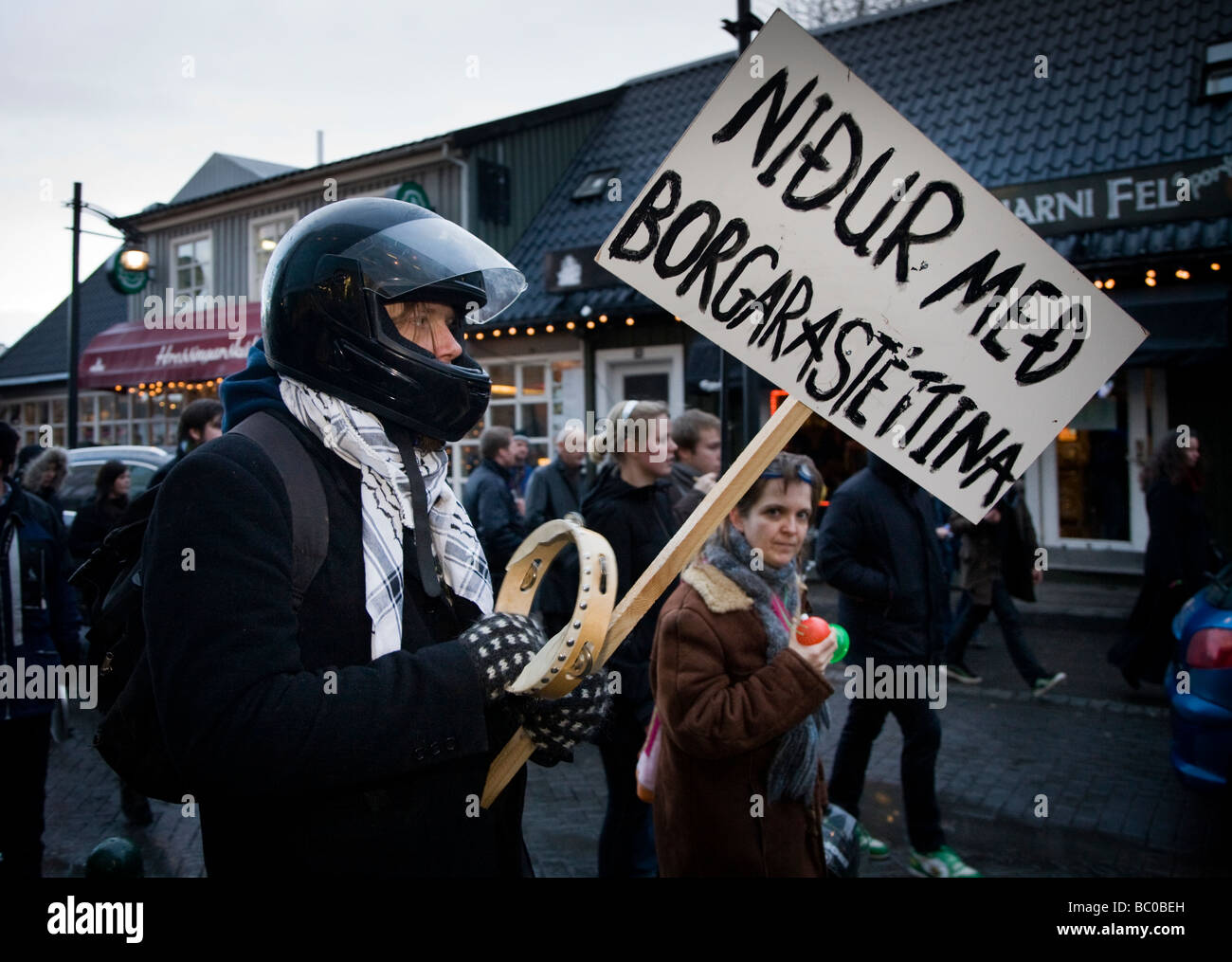 Protests continued on wednesday 21 01 2009.  Financial crisis, Reykjavik, Iceland. Stock Photo
