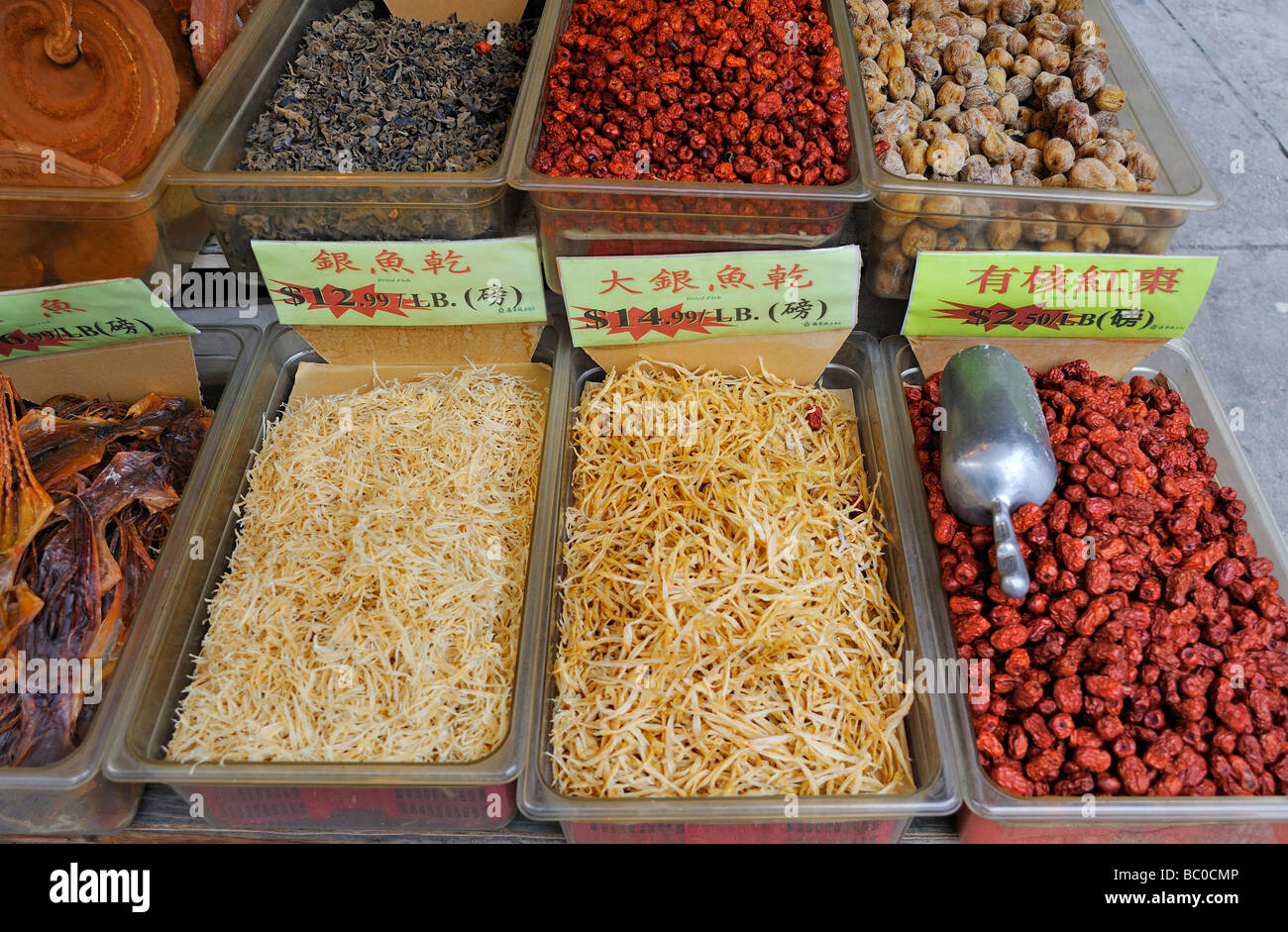 Chinatown seafood hires stock photography and images Alamy