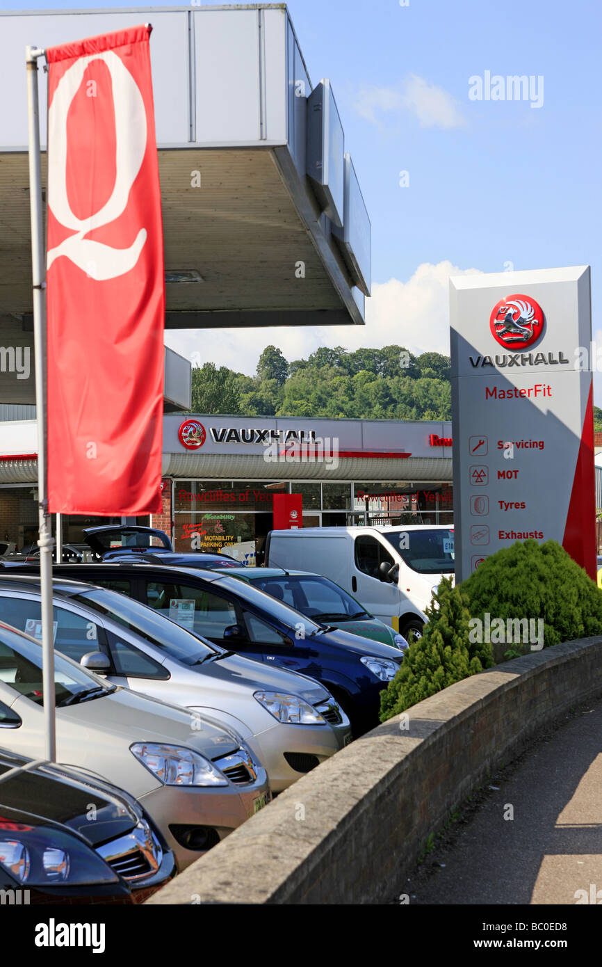 Chevolet Vauxhall GM Network Q Car dealership and forecourt Stock Photo