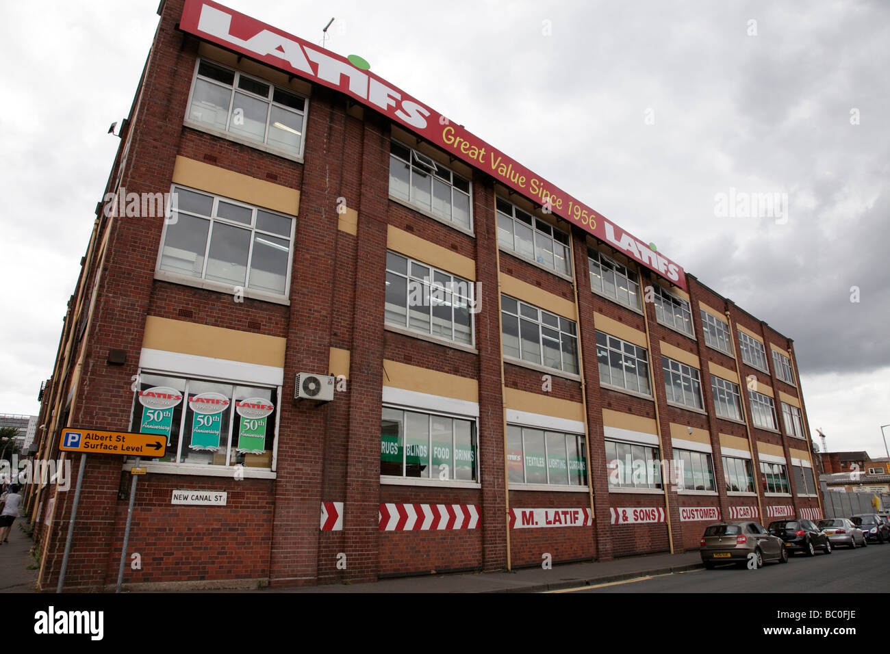 Uk cash and carry hires stock photography and images Alamy