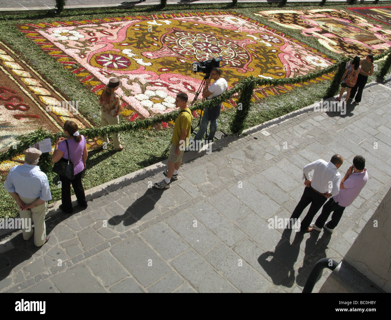 carnival infiorata flowers petals designs festival in genzano, lazio ...