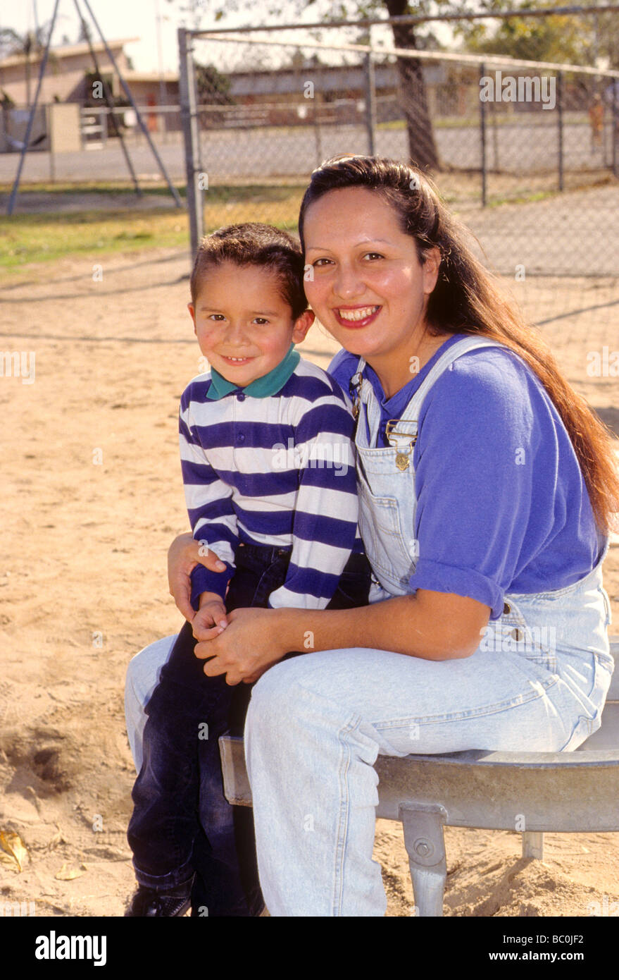 15 Differences Between a Normal Mom and a Mexican Mom