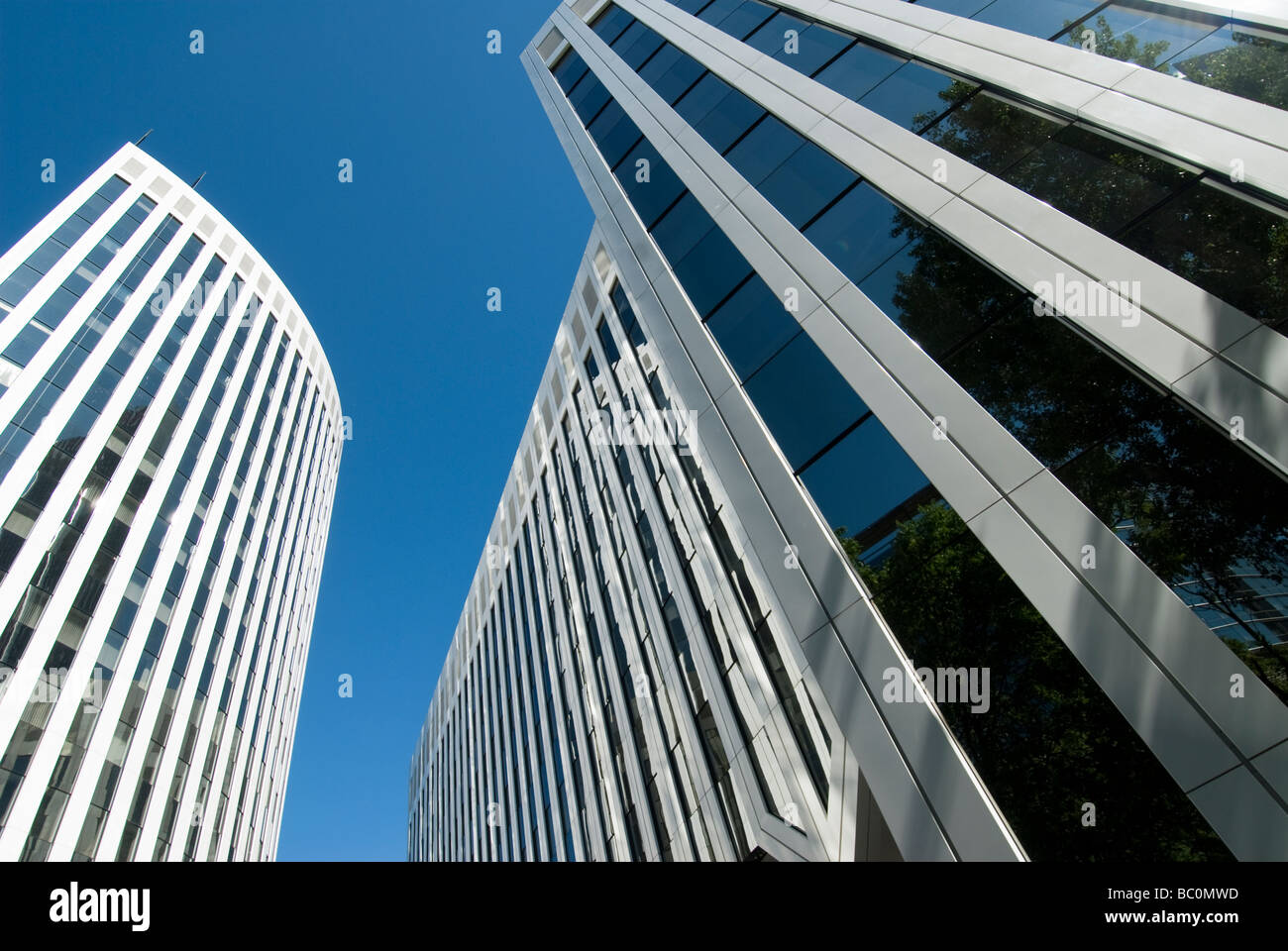 Modern Business Building Stock Photo - Alamy