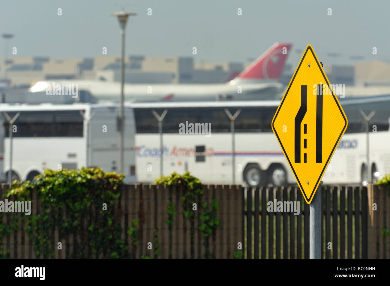 street-sign-on-lincoln-blvd-los-angeles-airport-ca-stock-photo-alamy