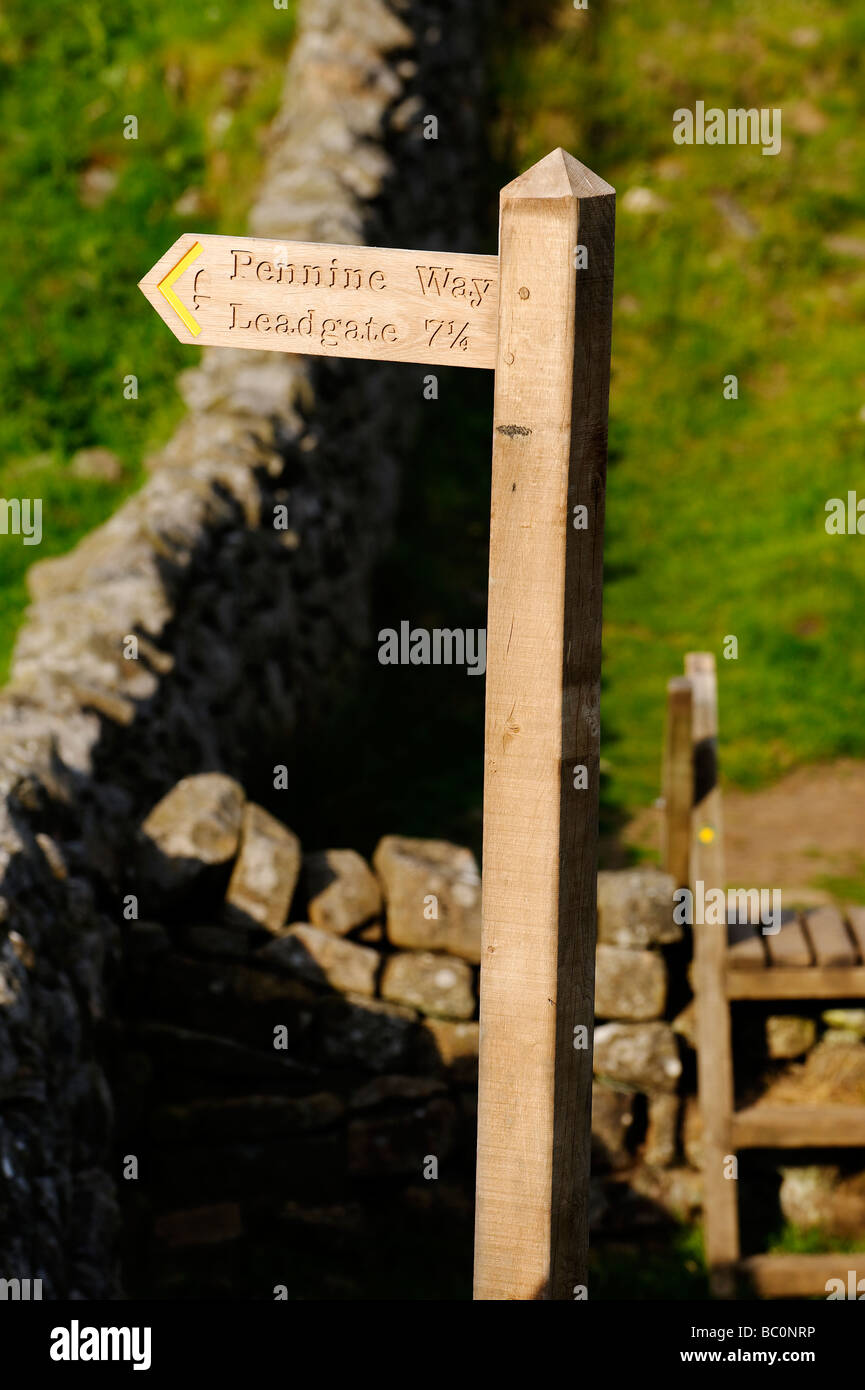 Pennine Way Signpost Sign Pointing High Resolution Stock Photography ...
