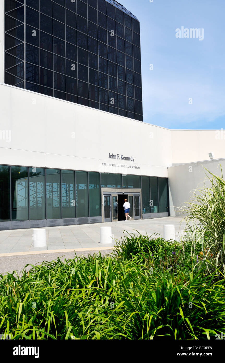 One person entering the John F Kennedy JFK Presidential Library and ...