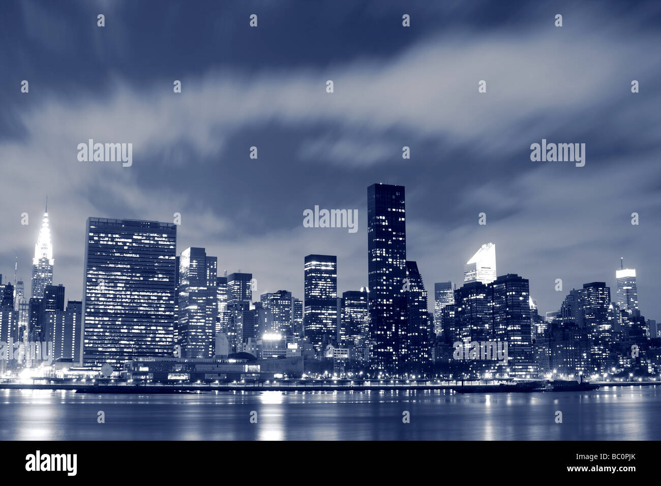 Midtown Manhattan skyline at Night, New York City Stock Photo - Alamy