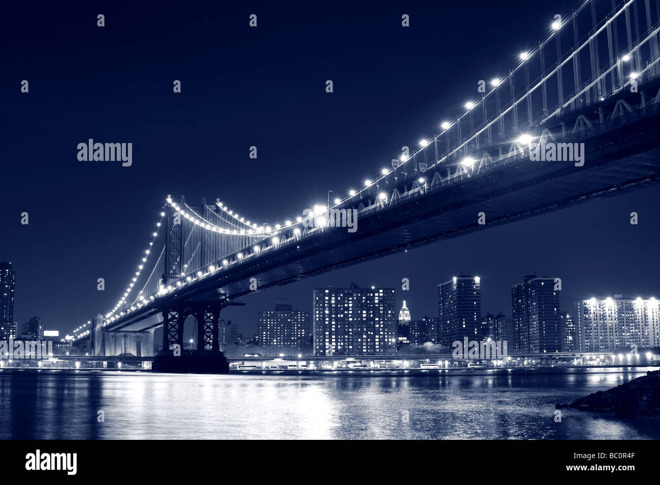 Nyc night metropolis skyline hi-res stock photography and images - Alamy