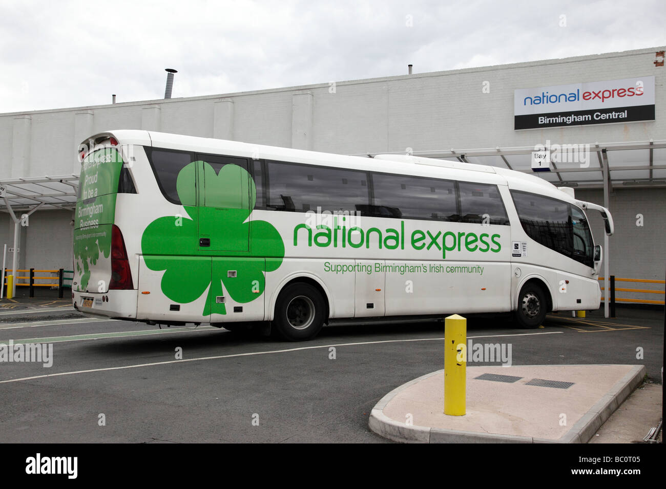 National express bus station hi-res stock photography and images - Alamy