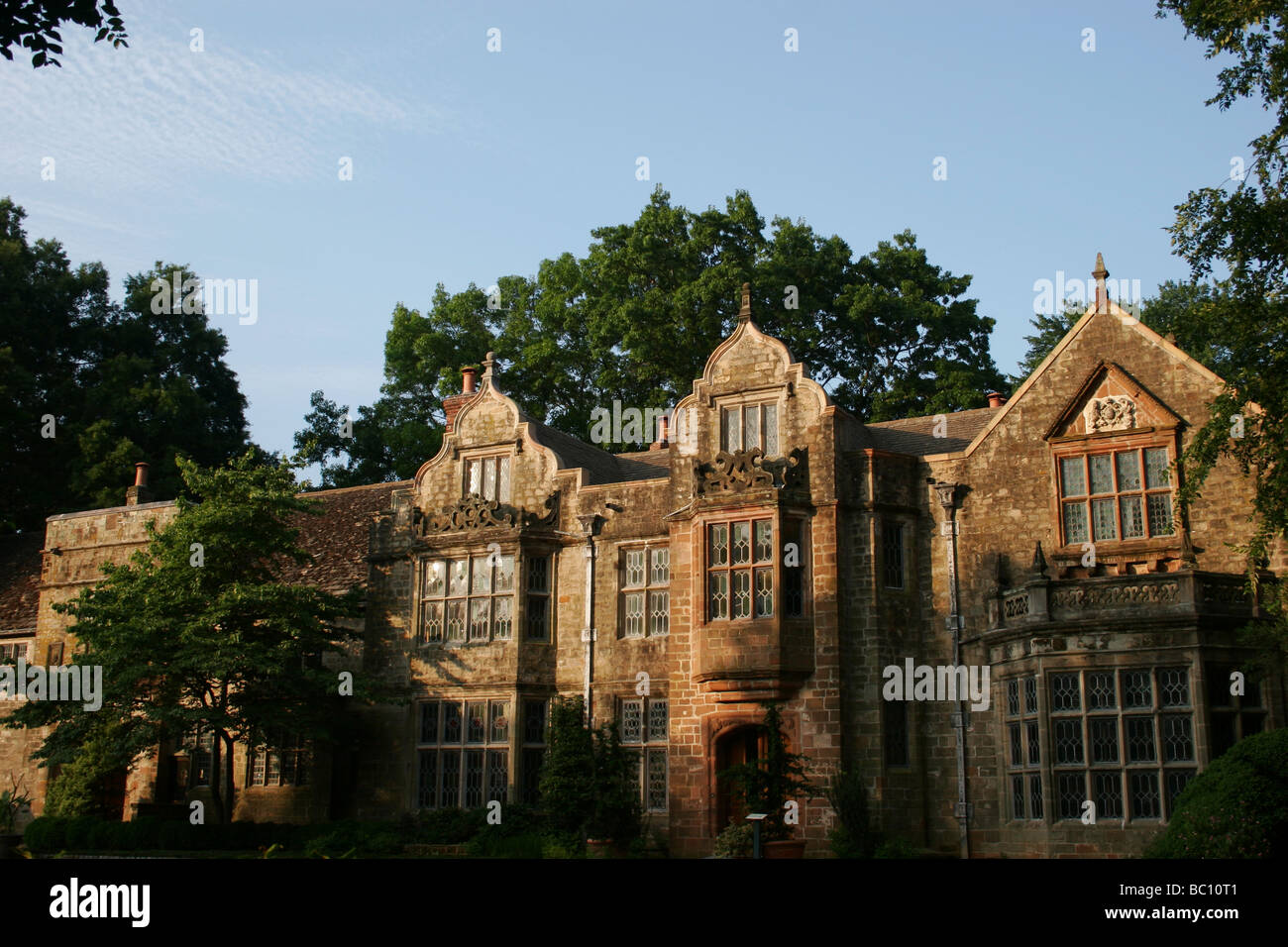 Virginia House,a 16th century english manor house rebuilt in Richmond,Va,USA in 1929 Stock Photo