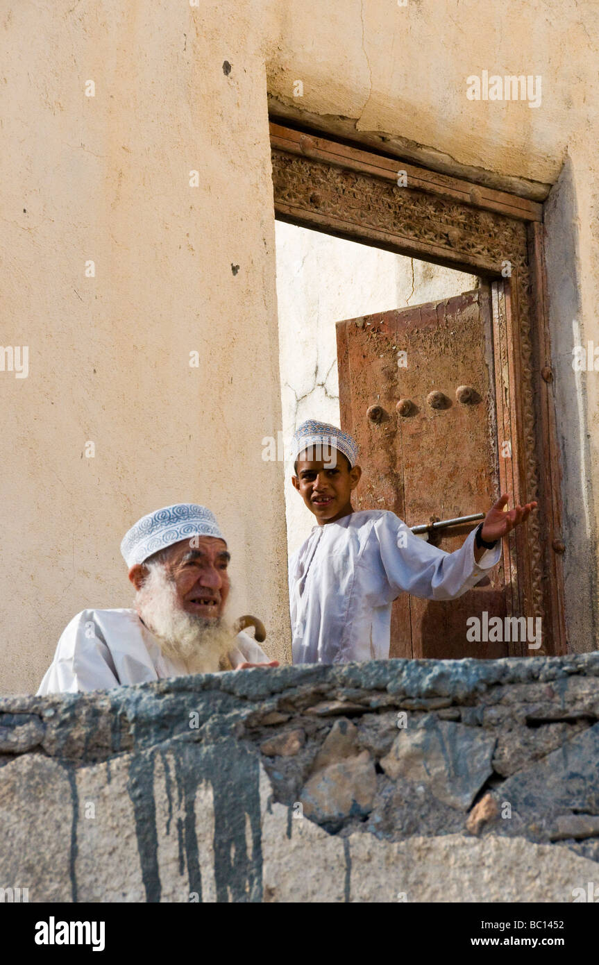 Villager in the village of Al Shareija in Al Jabal El Akhdar  Al Dakhiliyah region  Sultanate of Oman Stock Photo