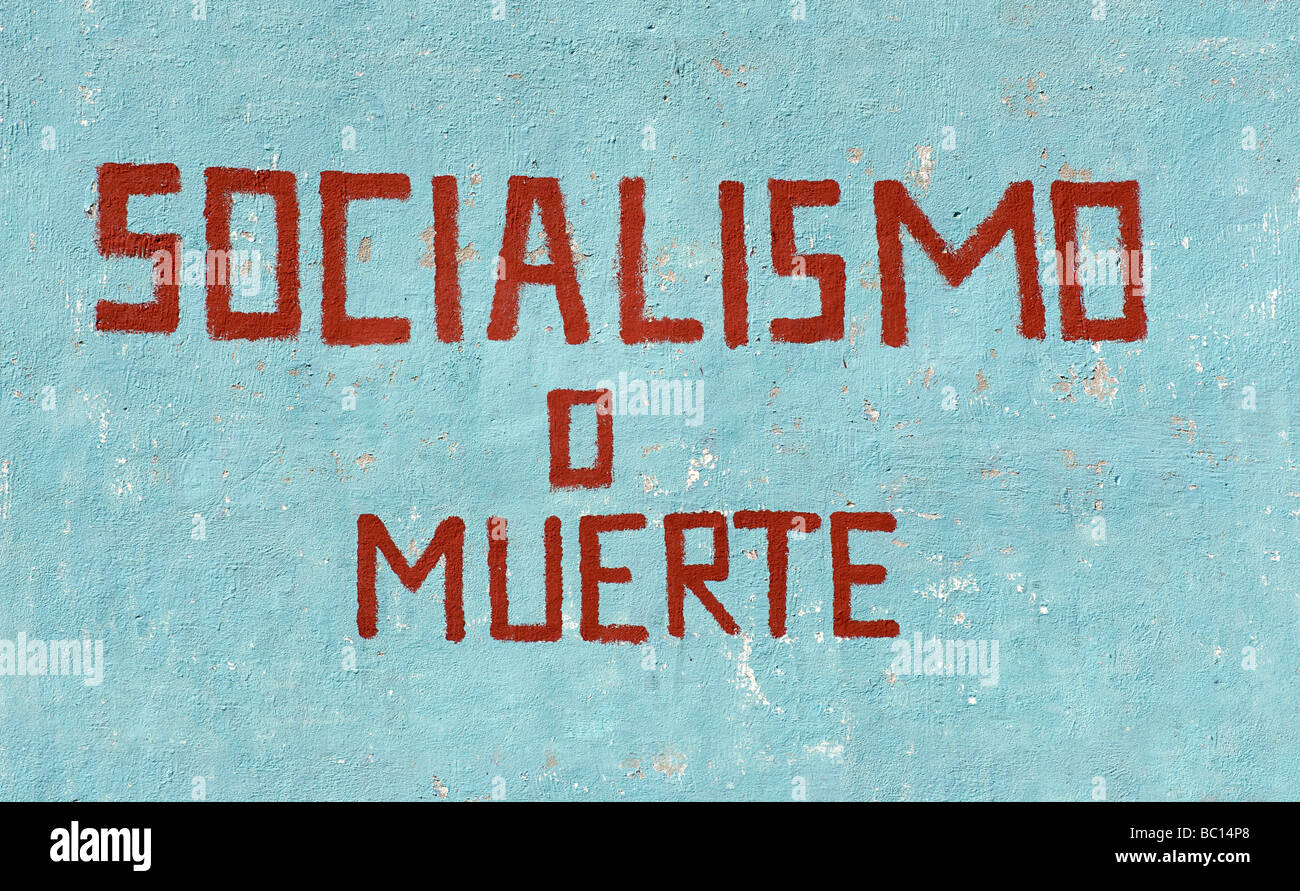 Cuban wall painting. Socialist propaganda. SOCIALISMO O MUERTE