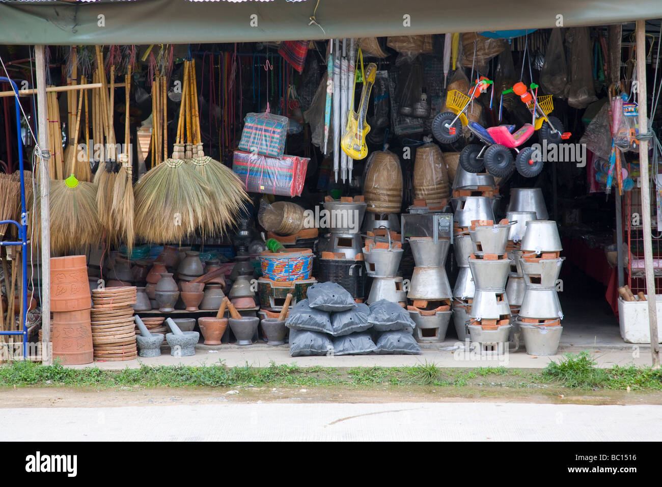 Thai hardware store Stock Photo Alamy