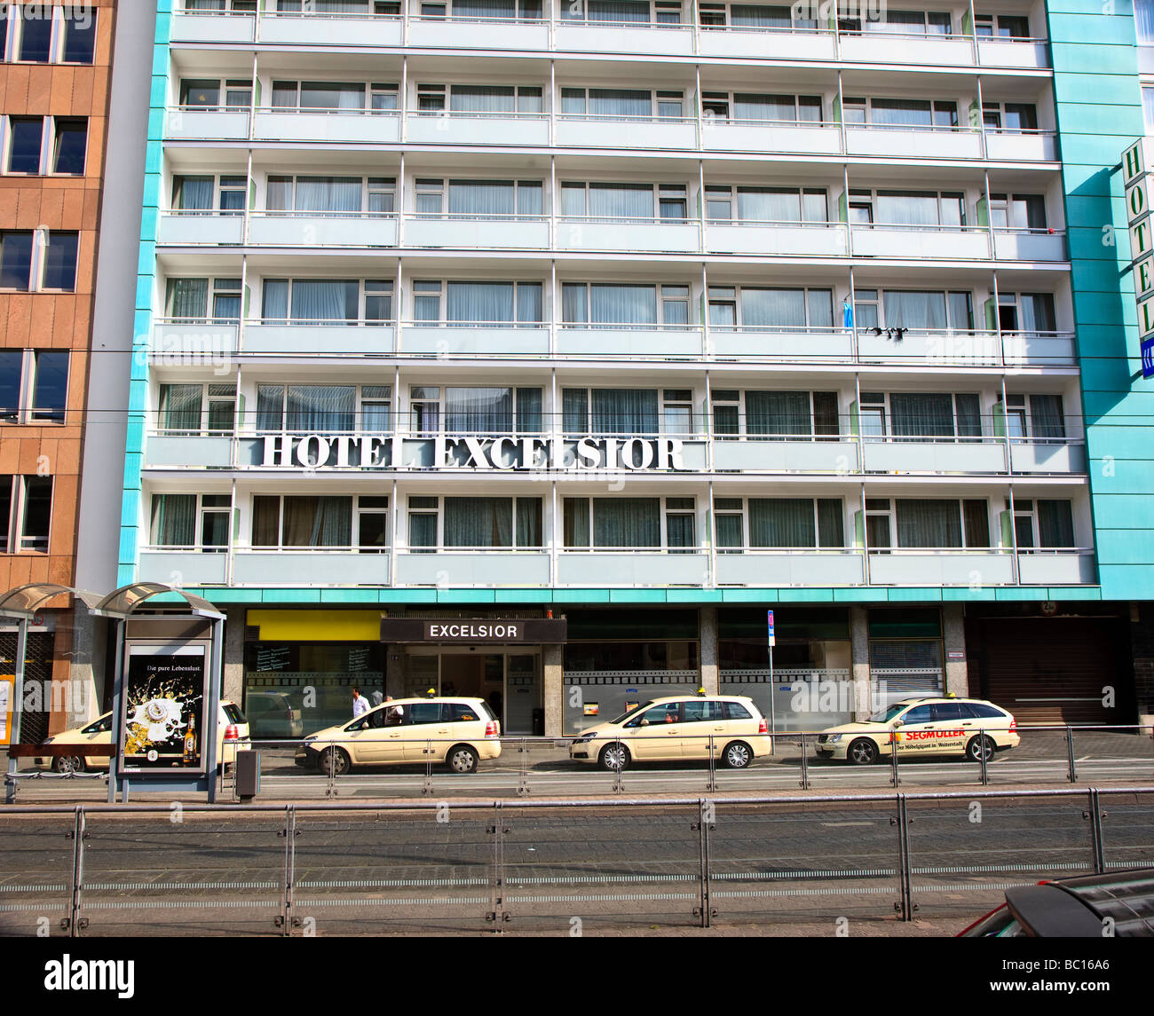 Front View Of Excelsior Hotel In Frankfurt A M Germany Stock Photo Alamy