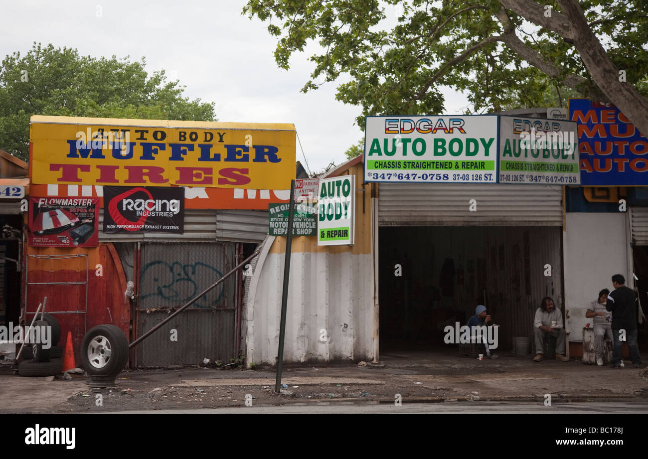 Auto repair shop shops hi-res stock photography and images - Alamy
