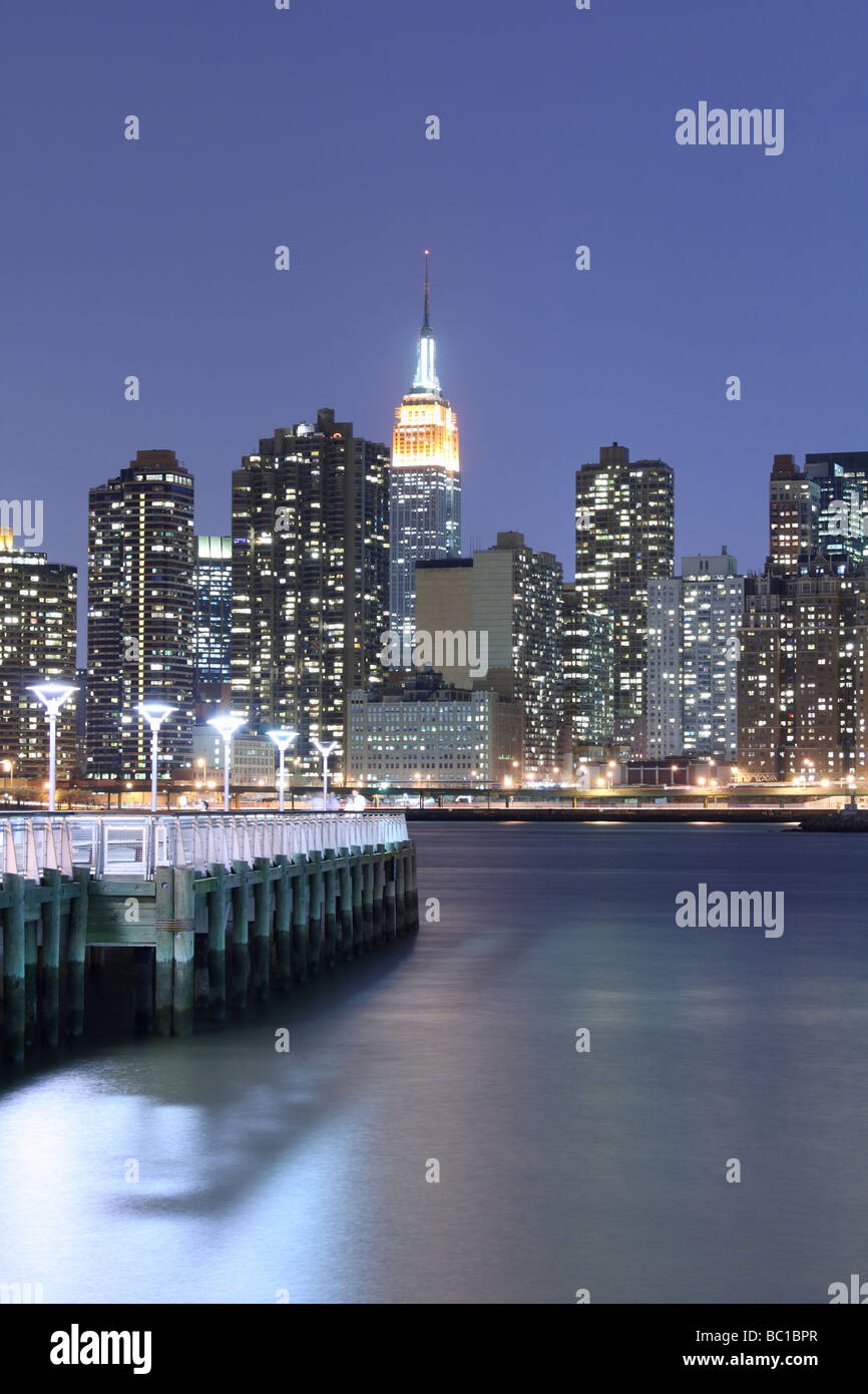 Midtown Manhattan skyline at Night, New York City Stock Photo - Alamy
