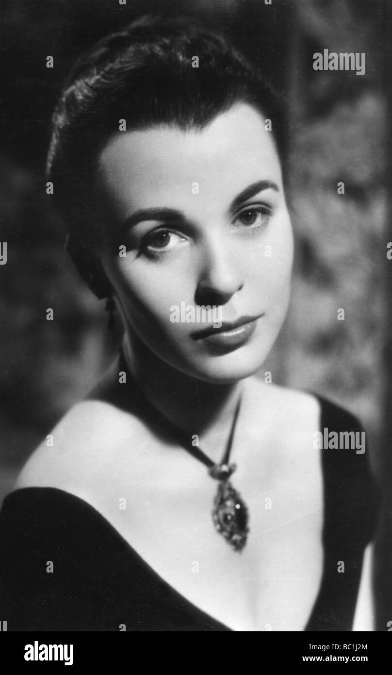 Claire Bloom, English film, stage and television actress, c1947-1955(?). Artist: Unknown Stock Photo