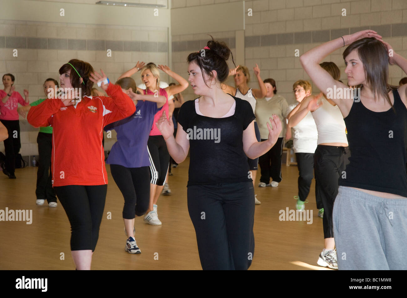 Dance class indoors uk hires stock photography and images Alamy
