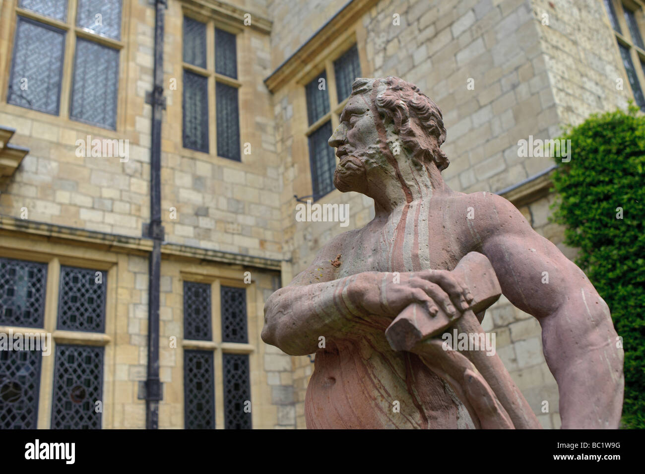 The Tresurer's House in  York with statues in front of it, england Stock Photo