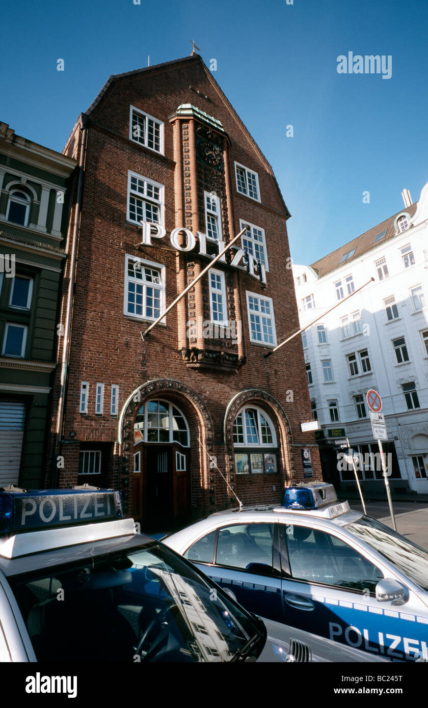 Davidwache (Polizeikommissariat 15) at Reeperbahn in the German city of Hamburg. Stock Photo