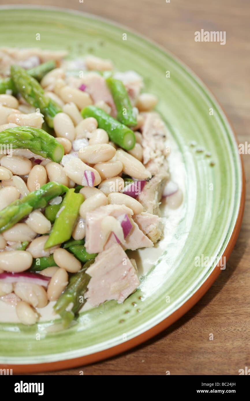 Tuna and Asparagus Salad Stock Photo Alamy