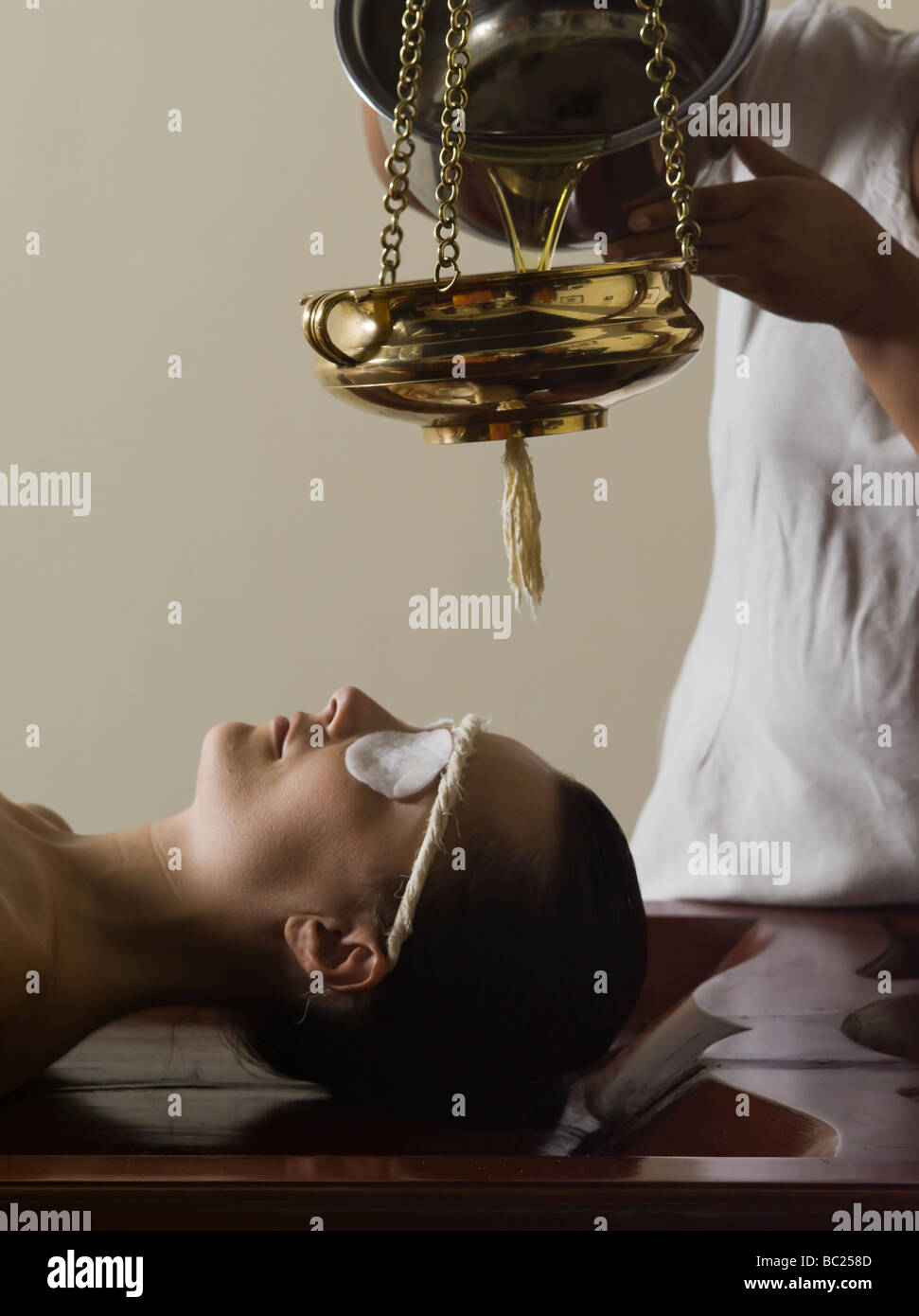 Ayurveda massage kerala hires stock photography and images Alamy