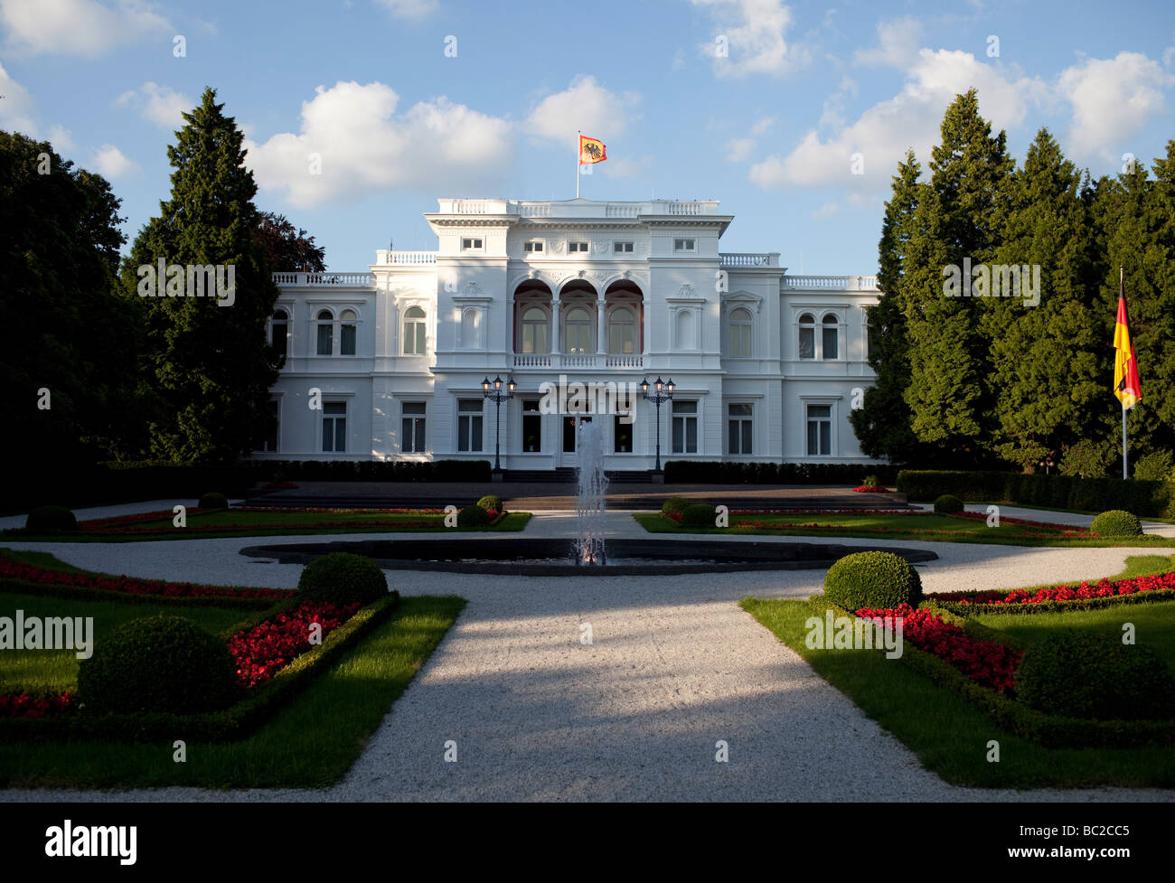 Villa Hammerscmidt Amtssitz des Bundespräsidenten in Bonn Stock Photo