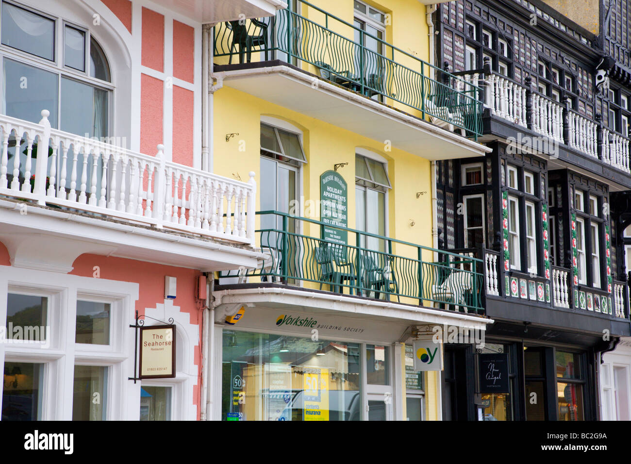 Buildings with balconies hi-res stock photography and images - Alamy