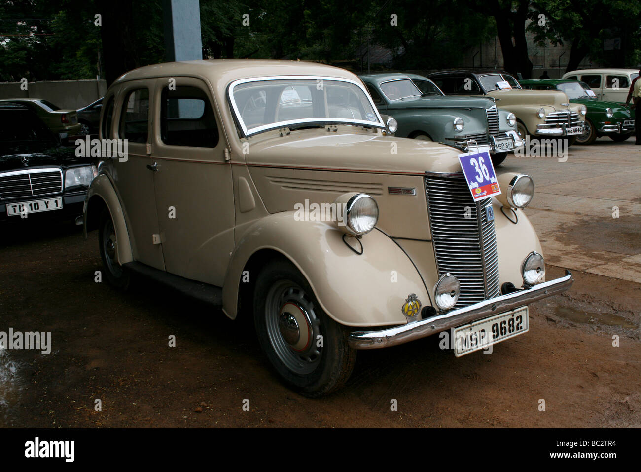 LINE UP OF VINTAGE CARS IN CHENNAI, TAMILNADU Stock Photo Alamy