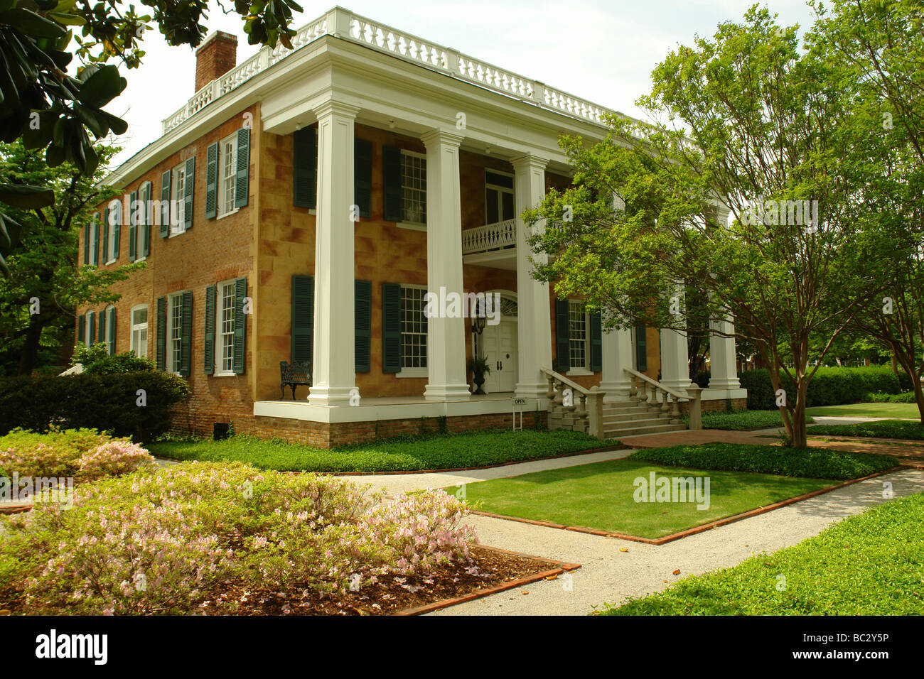 Tuskaloosa Lawn